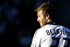 世界杯2026-当东方广厦遇见撕裂之城，莫兰特用一记扣篮跨越两个篮球世界