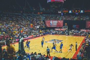 开云体育平台APP-爱德华兹爆发，黄蜂最后时刻击败热火，青春风暴席卷迈阿密