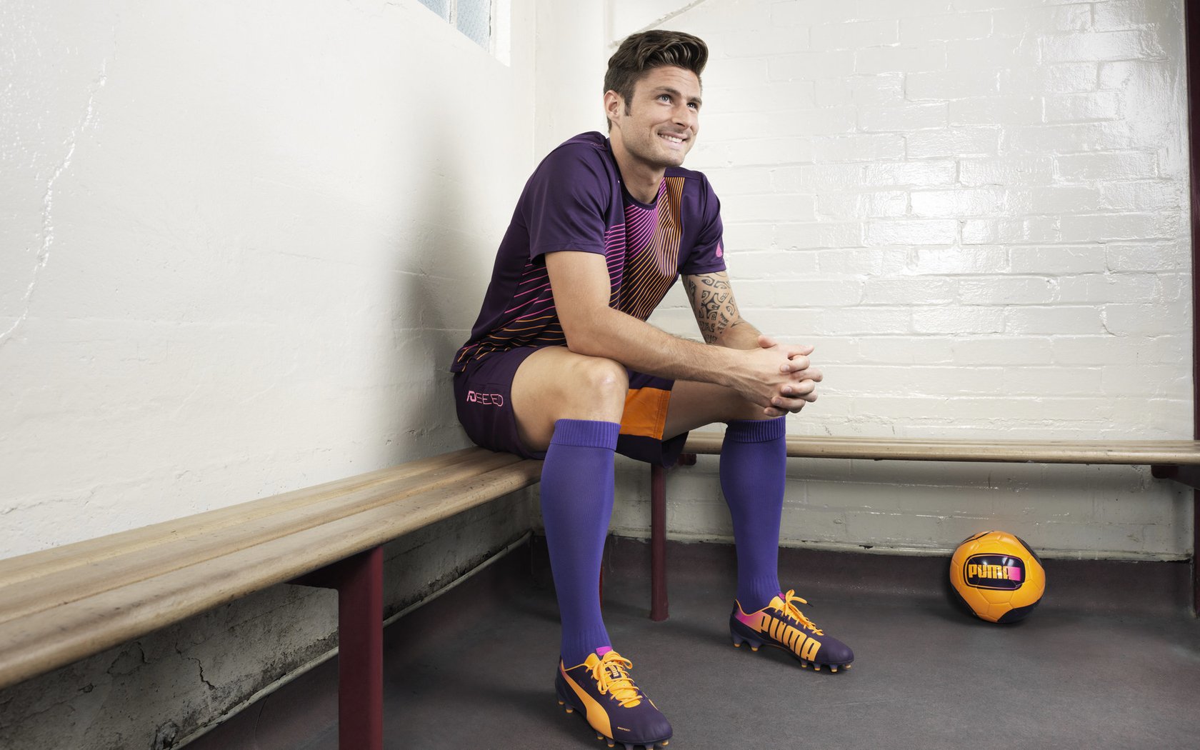 皇家社会连续得分压制塞维利亚，莫德里奇成为关键先生，老将的智慧与新秩序的崛起