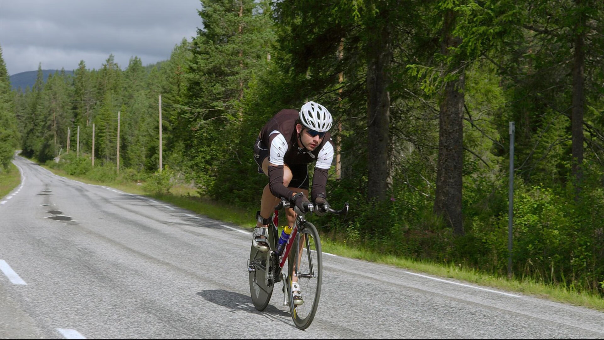 塞维利亚横扫克罗地亚，F1新赛季揭幕战为何上演足球抢戏？