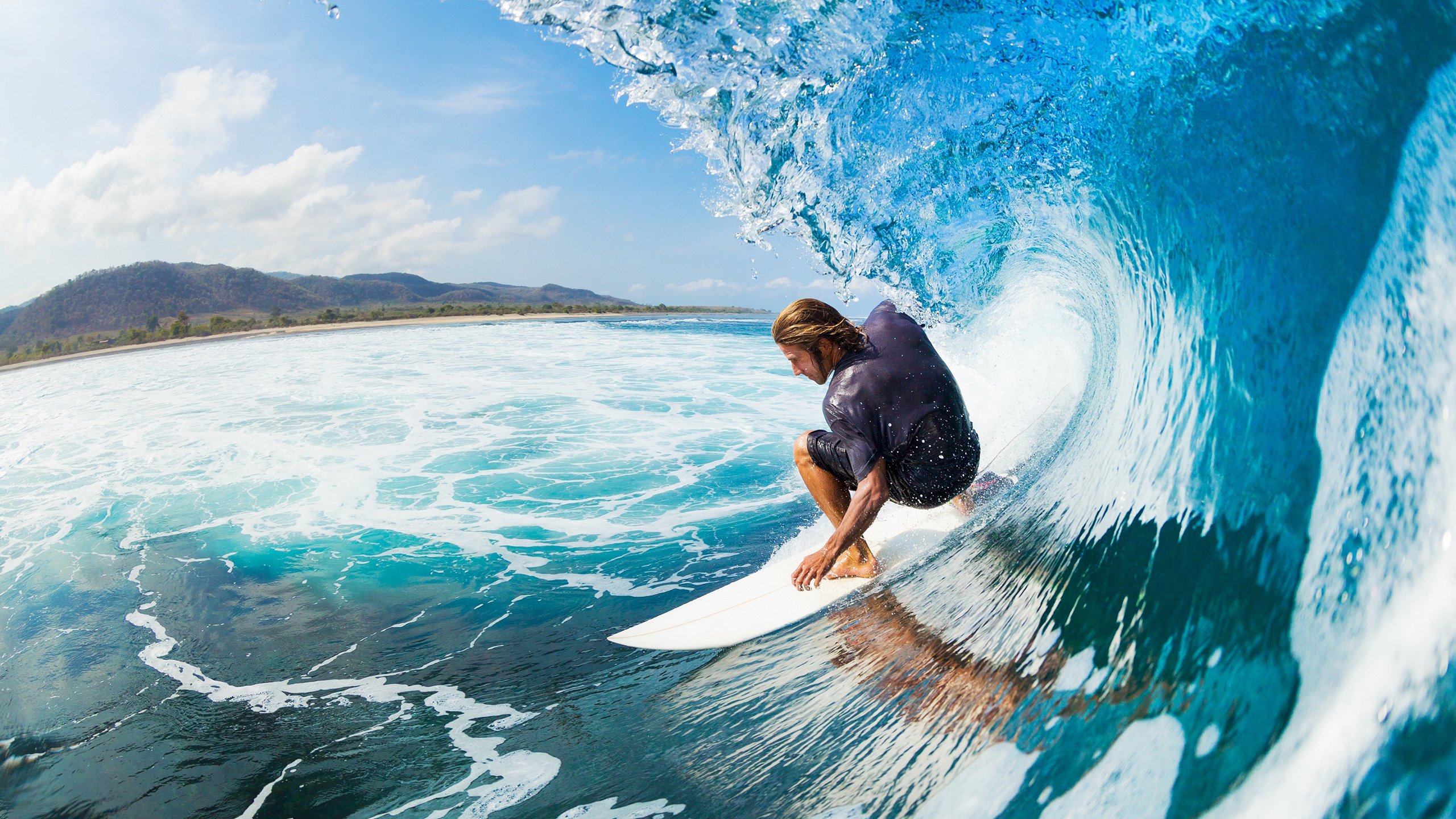 当东方广厦遇见撕裂之城，莫兰特用一记扣篮跨越两个篮球世界